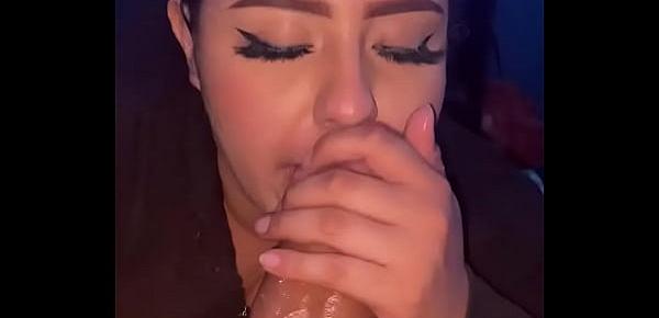  Chubby teen suck bbc